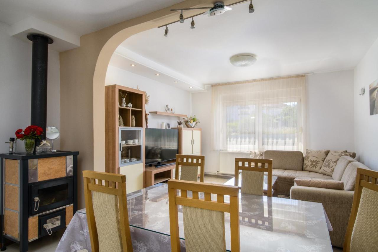 טרוגיר Apartments Tonka מראה חיצוני תמונה