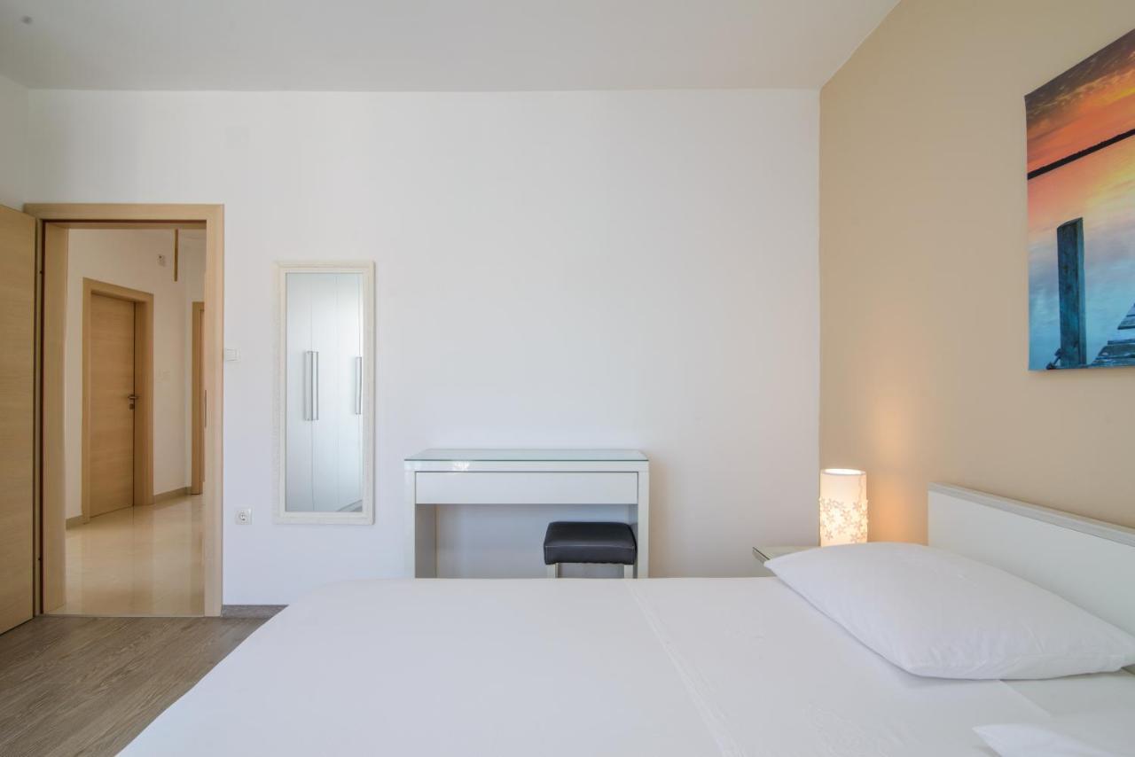 טרוגיר Apartments Tonka מראה חיצוני תמונה