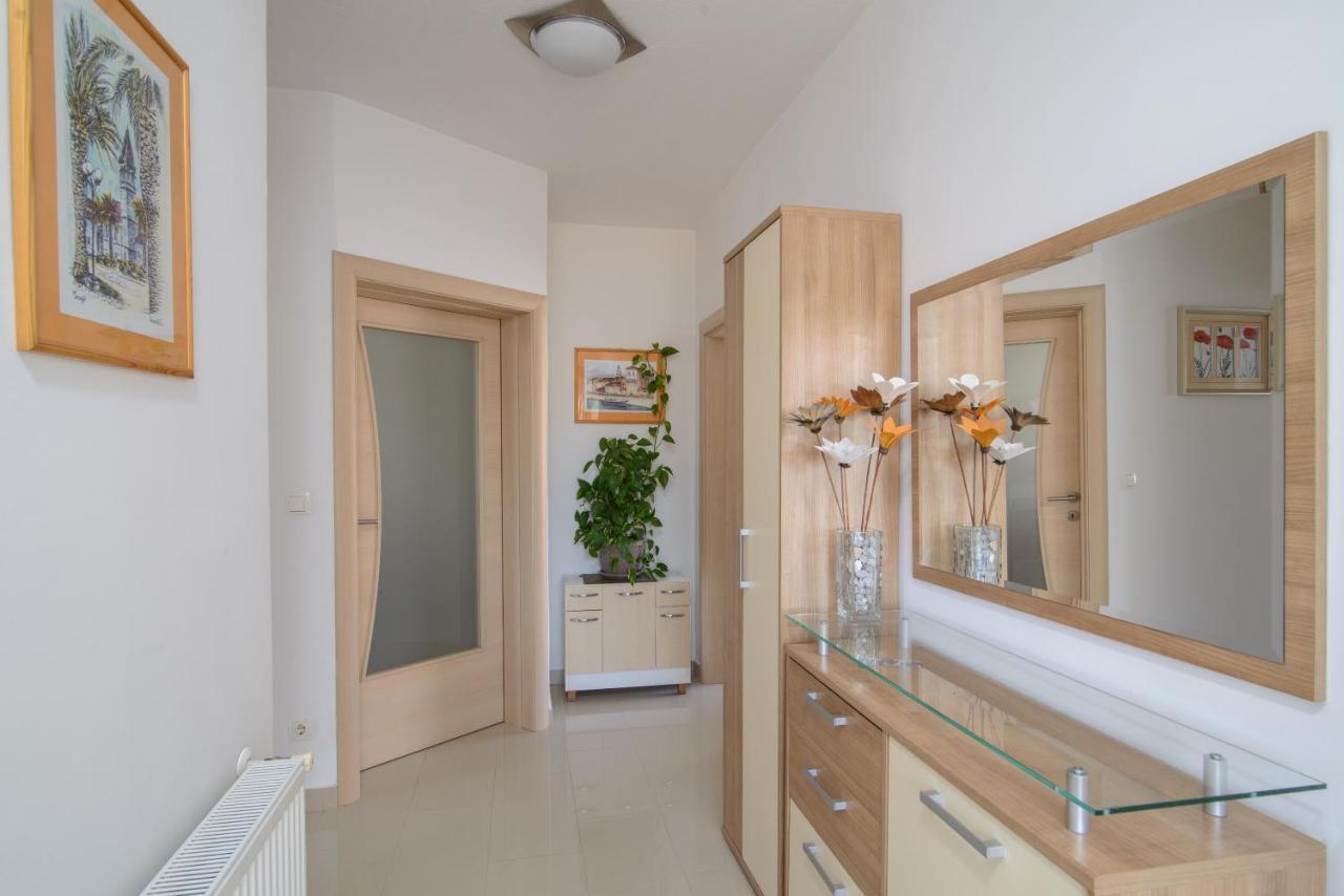 טרוגיר Apartments Tonka מראה חיצוני תמונה