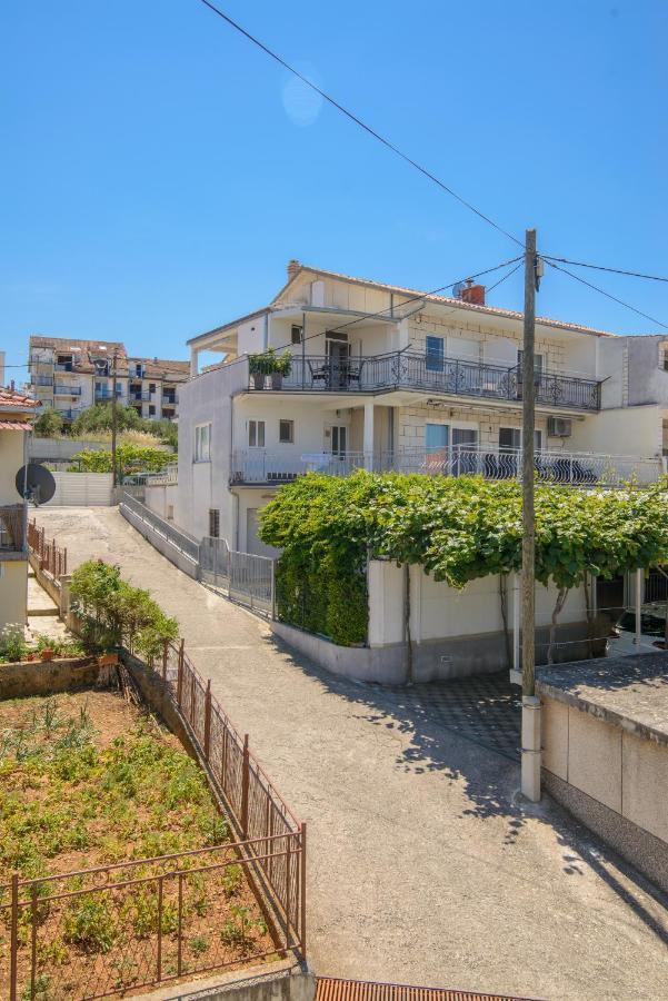 טרוגיר Apartments Tonka מראה חיצוני תמונה