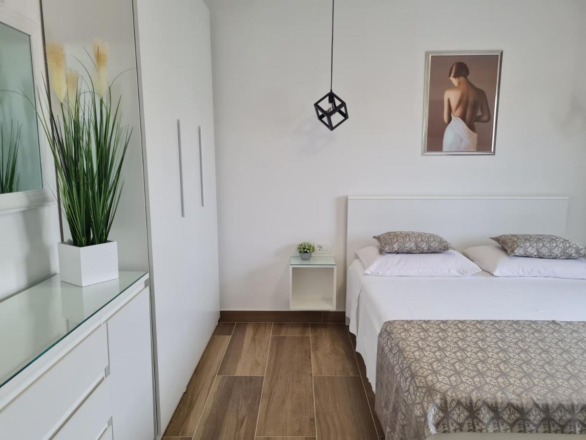 טרוגיר Apartments Tonka מראה חיצוני תמונה